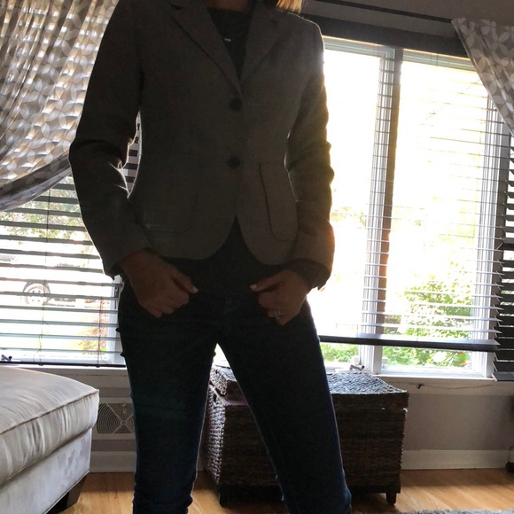 Blazer - Picture 6 of 7